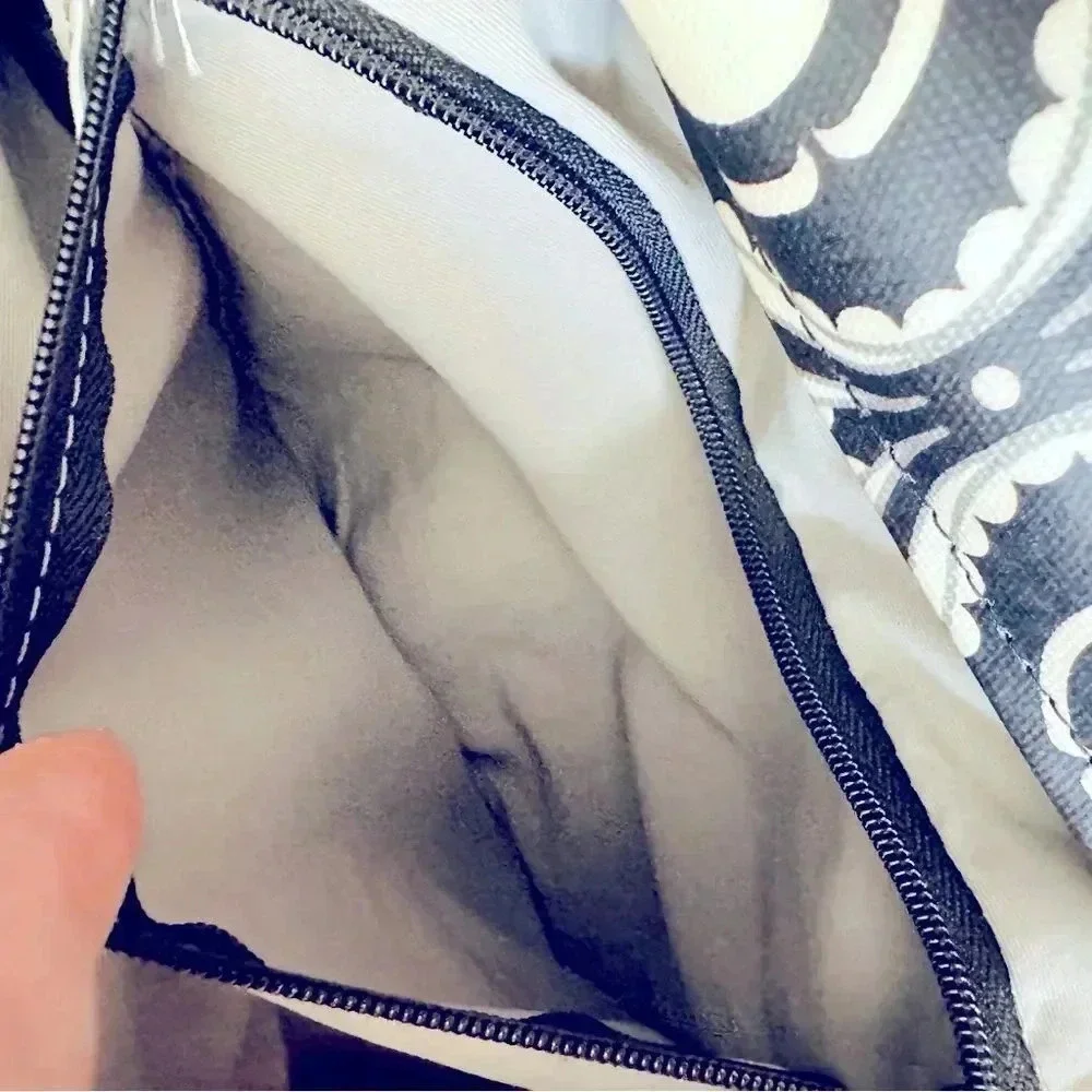 Petunia Pickle Bottom Evening In Islington Boxy Diaper Bag W Crossbody/Wristlet